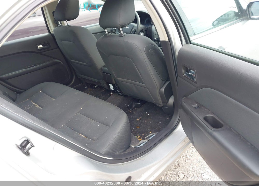 2010 FORD FUSION SE VIN: 3FAHP0HA2AR413850