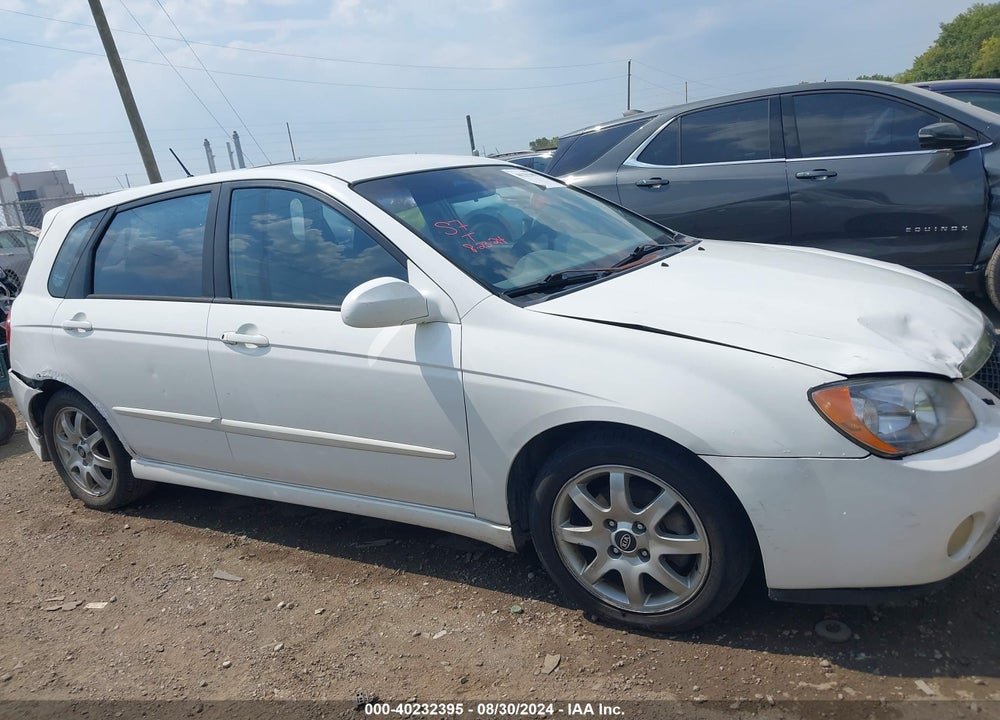 2005 KIA SPECTRA5 VIN: KNAFE161155090770