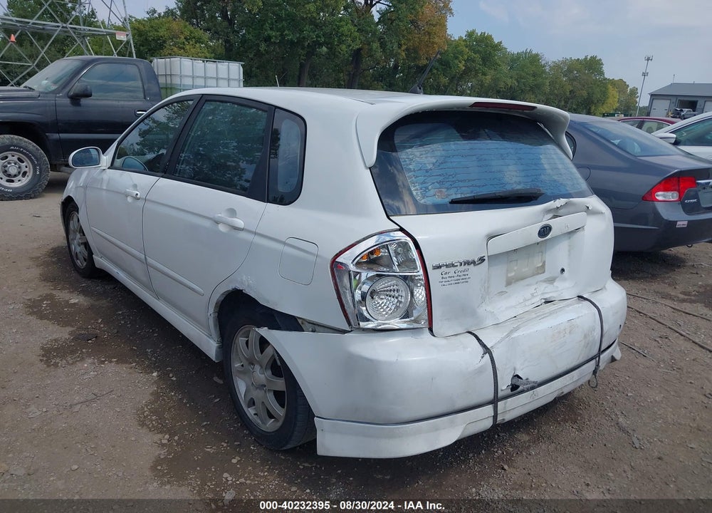 2005 KIA SPECTRA5 VIN: KNAFE161155090770