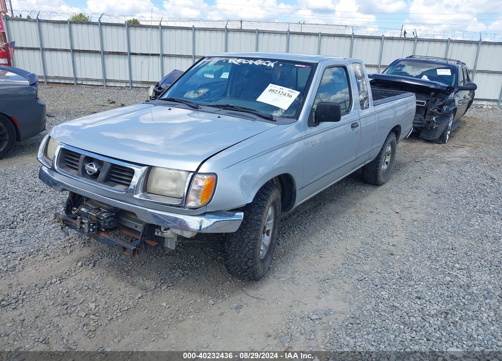 2000 NISSAN FRONTIER XE VIN: 1N6DD26S2YC393713