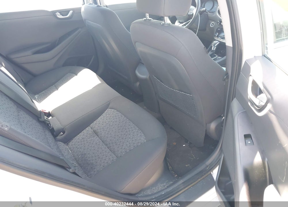 2017 HYUNDAI IONIQ HYBRID SEL VIN: KMHC75LC1HU031012