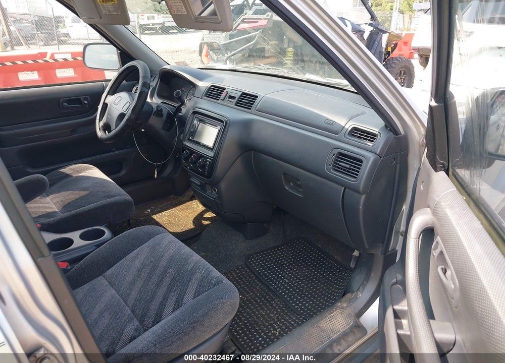 1999 HONDA CR-V LX VIN: JHLRD1845XC084501