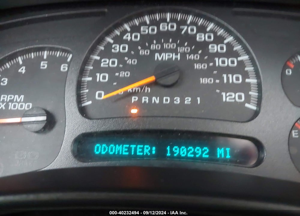 2006 CHEVROLET AVALANCHE 1500 LS VIN: 3GNEC12Z06G186407