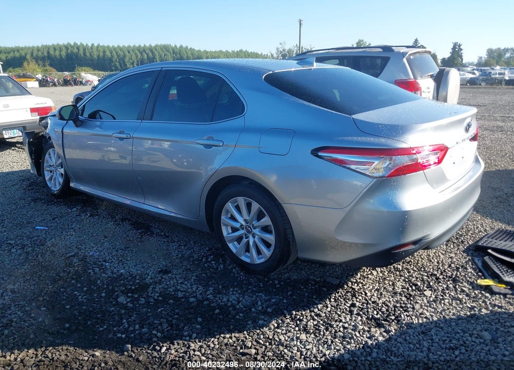 2019 TOYOTA CAMRY LE VIN: 4T1B11HK4KU209783