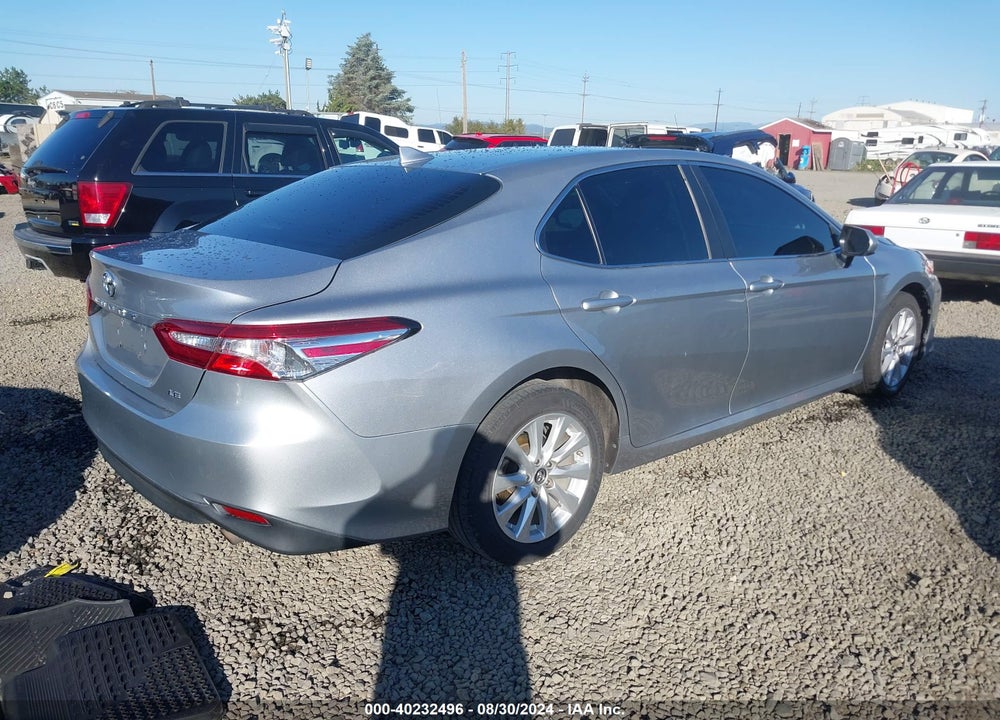 2019 TOYOTA CAMRY LE VIN: 4T1B11HK4KU209783