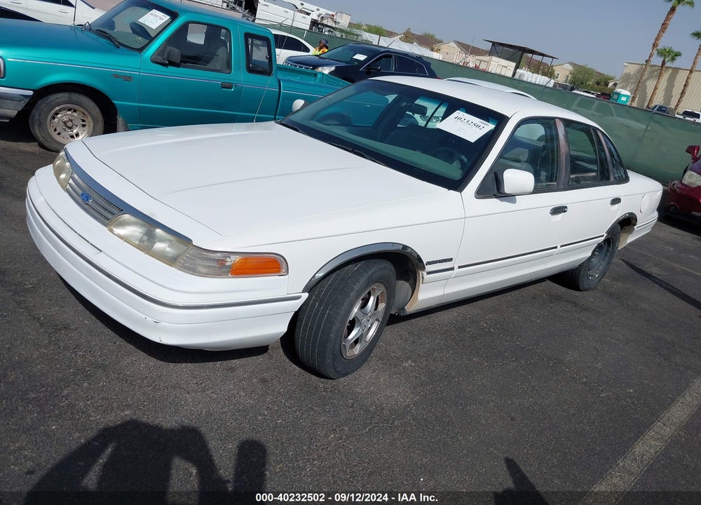 1994 FORD CROWN VICTORIA VIN: 2FALP73W3RX128500