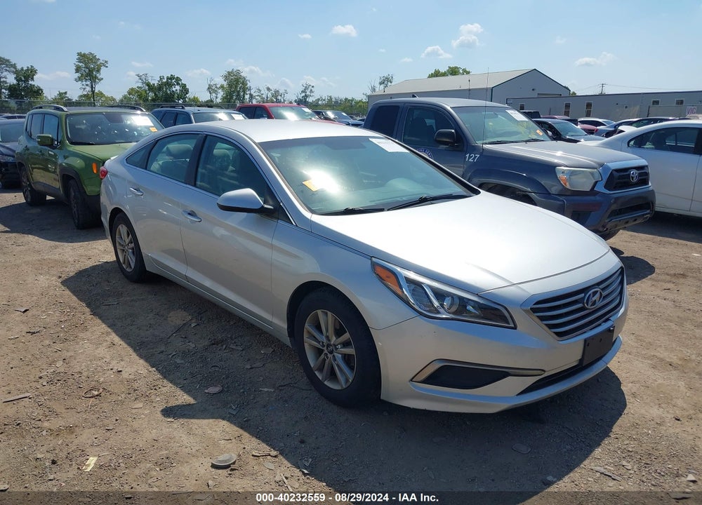 2016 HYUNDAI SONATA VIN: 5NPE24AFXGH333930