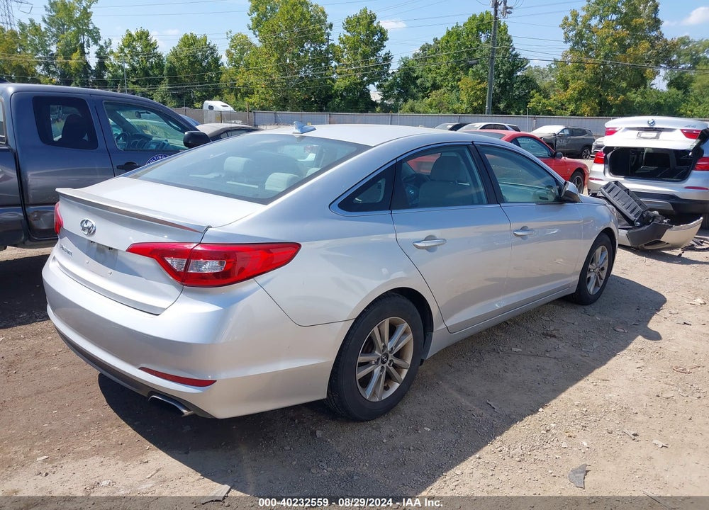 2016 HYUNDAI SONATA VIN: 5NPE24AFXGH333930
