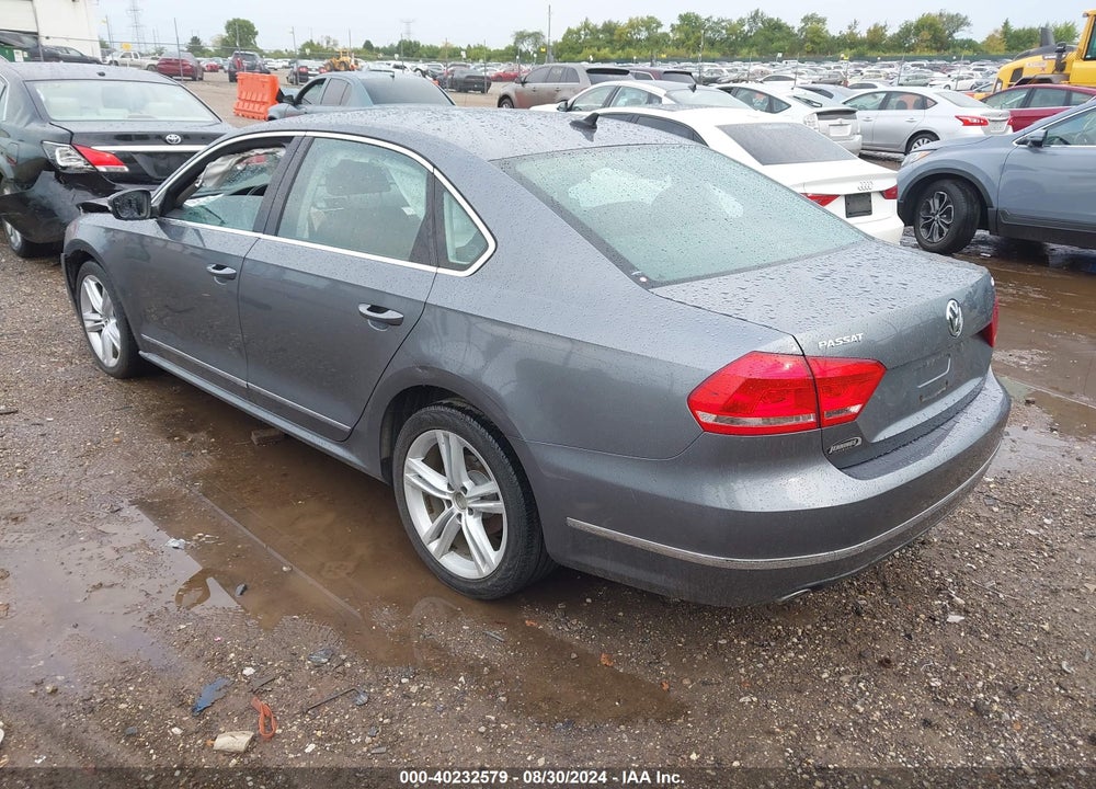 2013 VOLKSWAGEN PASSAT 2.0L TDI SE VIN: 1VWBN7A34DC130425