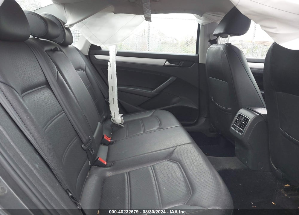 2013 VOLKSWAGEN PASSAT 2.0L TDI SE VIN: 1VWBN7A34DC130425