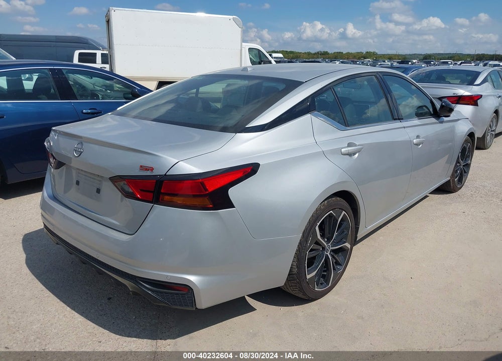 2023 NISSAN ALTIMA SR FWD VIN: 1N4BL4CV0PN327368
