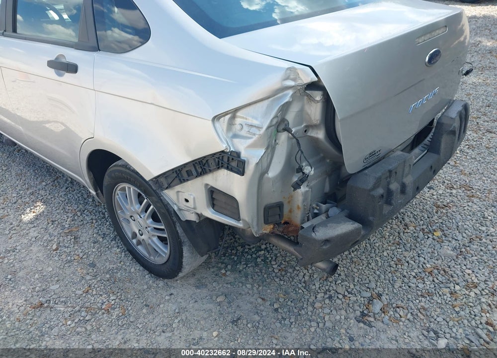 2010 FORD FOCUS SE VIN: 1FAHP3FN1AW252198