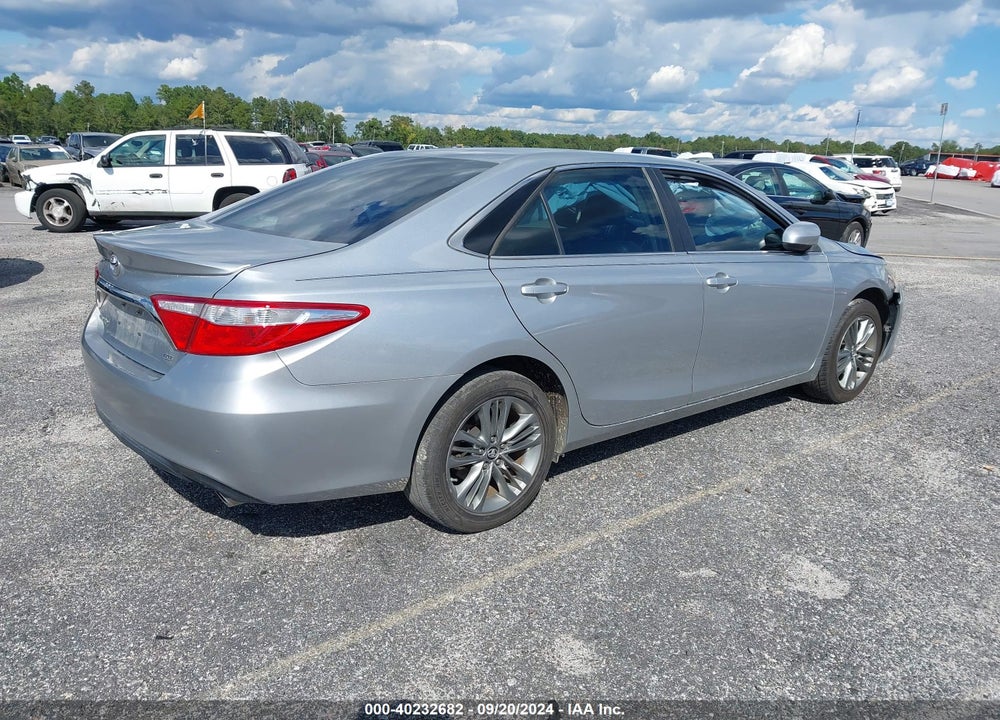 2017 TOYOTA CAMRY SE VIN: 4T1BF1FK8HU321838