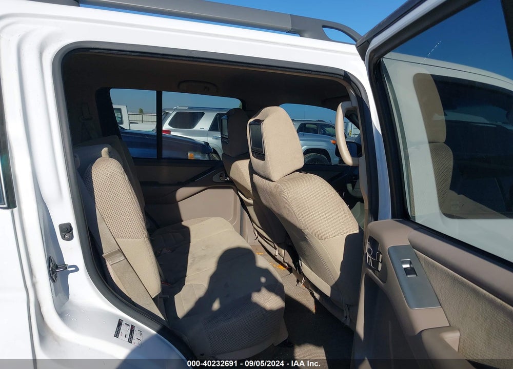 2012 NISSAN PATHFINDER S VIN: 5N1AR1NB7CC621339