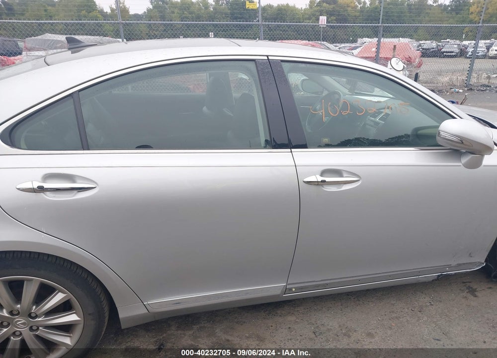 2010 LEXUS ES 350 VIN: JTHBK1EG9A2395377