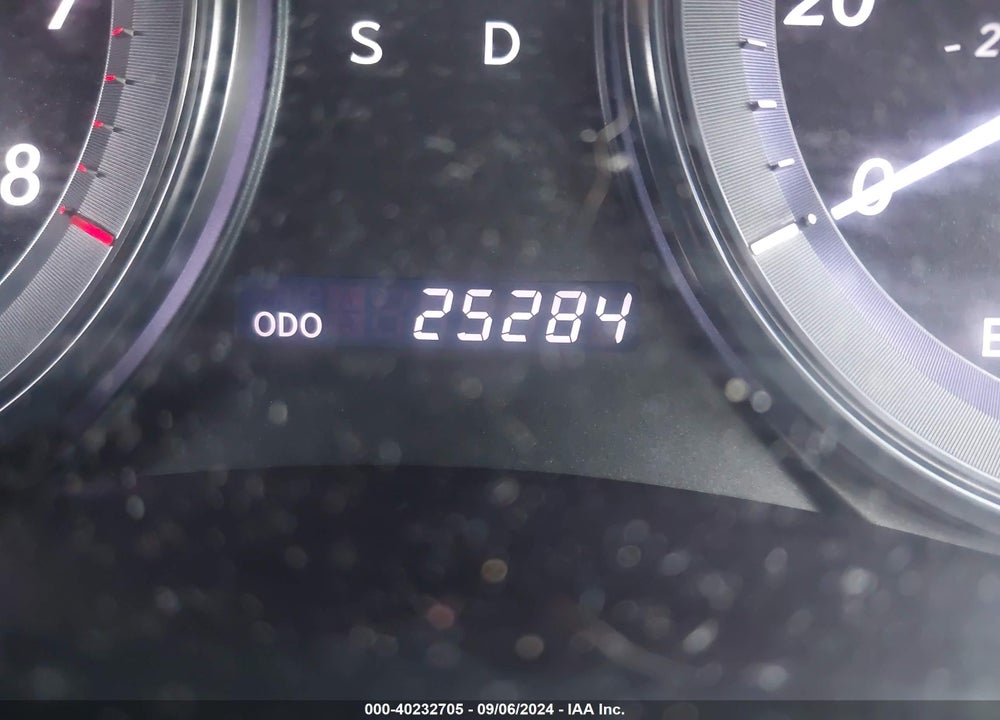 2010 LEXUS ES 350 VIN: JTHBK1EG9A2395377