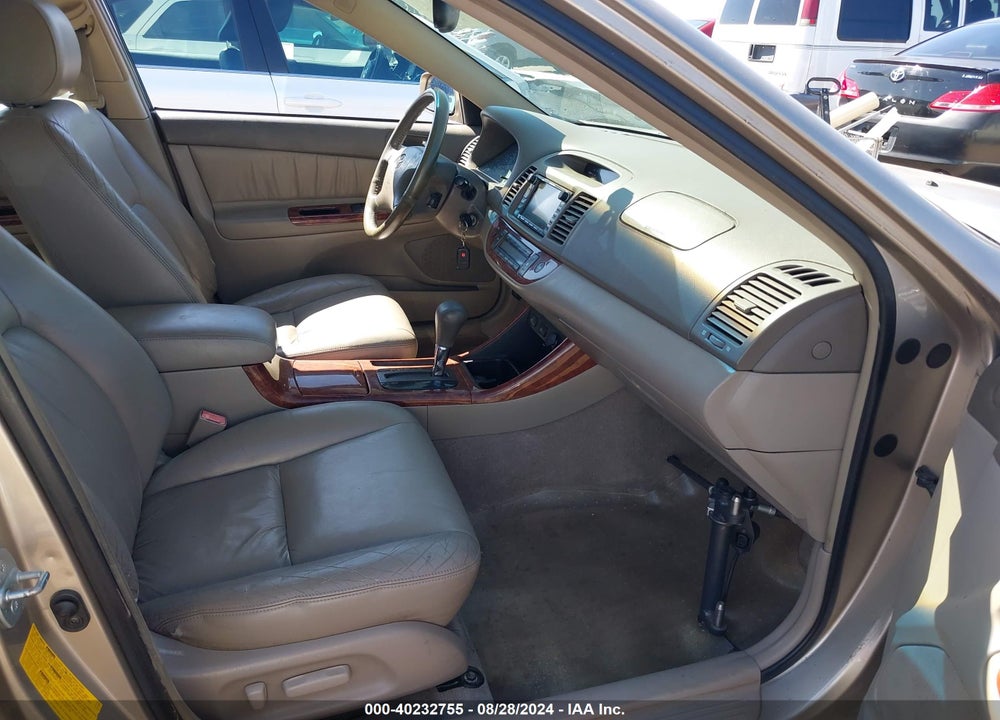 2002 TOYOTA CAMRY XLE VIN: JTDBE30K720051222