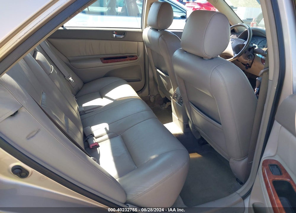 2002 TOYOTA CAMRY XLE VIN: JTDBE30K720051222
