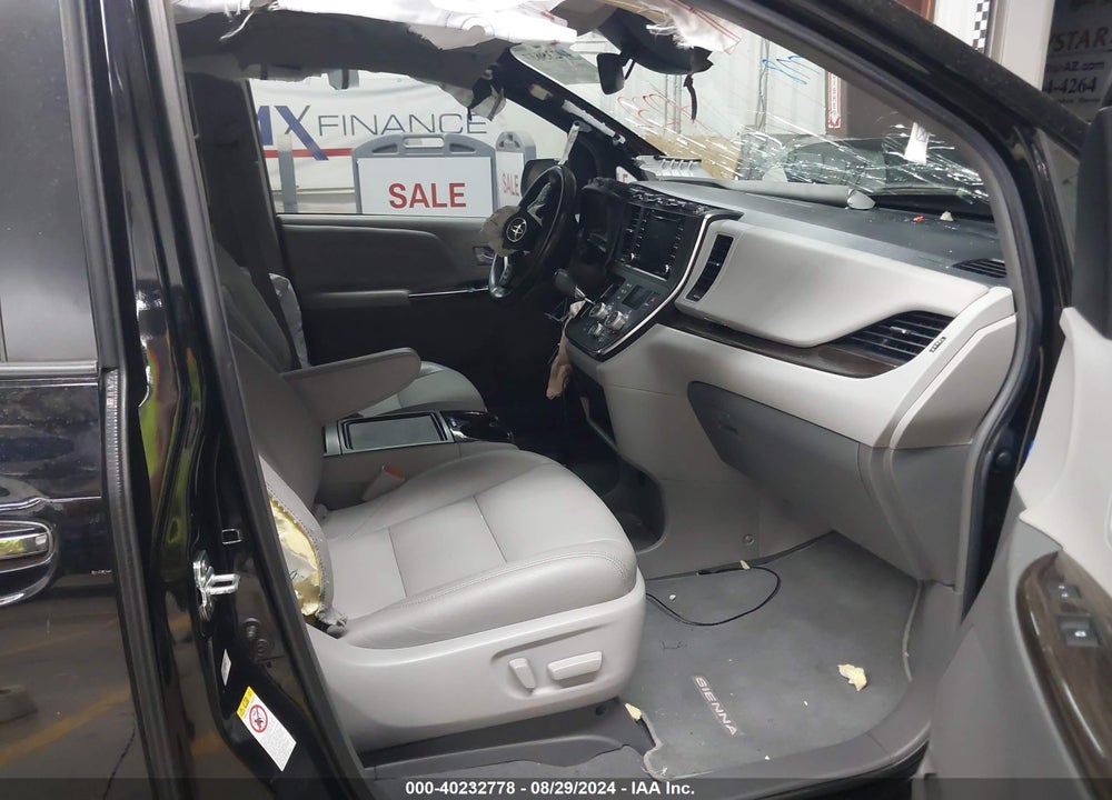 2019 TOYOTA SIENNA XLE 8 PASSENGER VIN: 5TDYZ3DC8KS997800