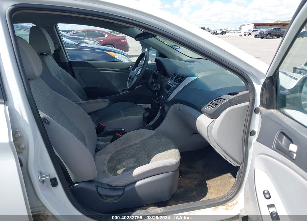 2017 HYUNDAI ACCENT SE VIN: KMHCT4AE8HU381263