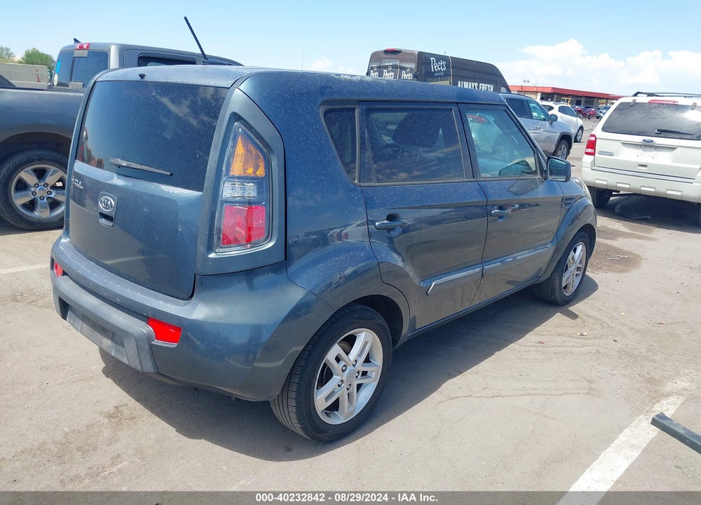 2011 KIA SOUL VIN: KNDJT2A25B7212748