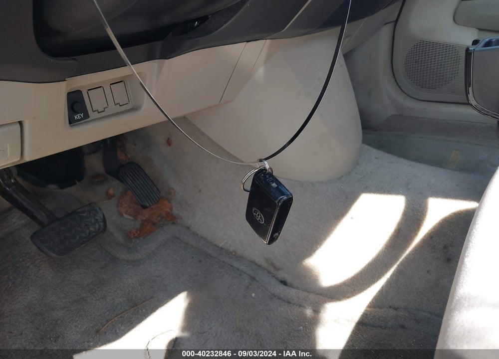 2004 TOYOTA PRIUS VIN: JTDKB20U340109043