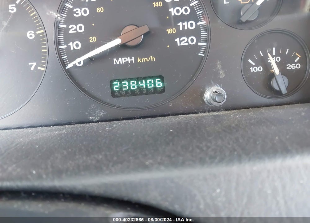 2002 JEEP GRAND CHEROKEE LAREDO VIN: 1J4GW48SX2C306919