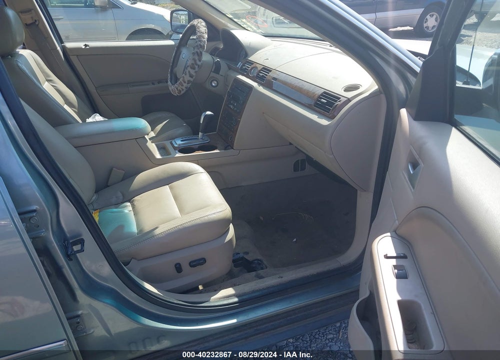 2005 FORD FIVE HUNDRED LIMITED VIN: 1FAHP25105G183125