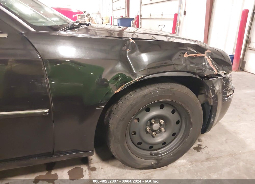 2008 CHRYSLER 300 TOURING VIN: 2C3KA53G58H126183