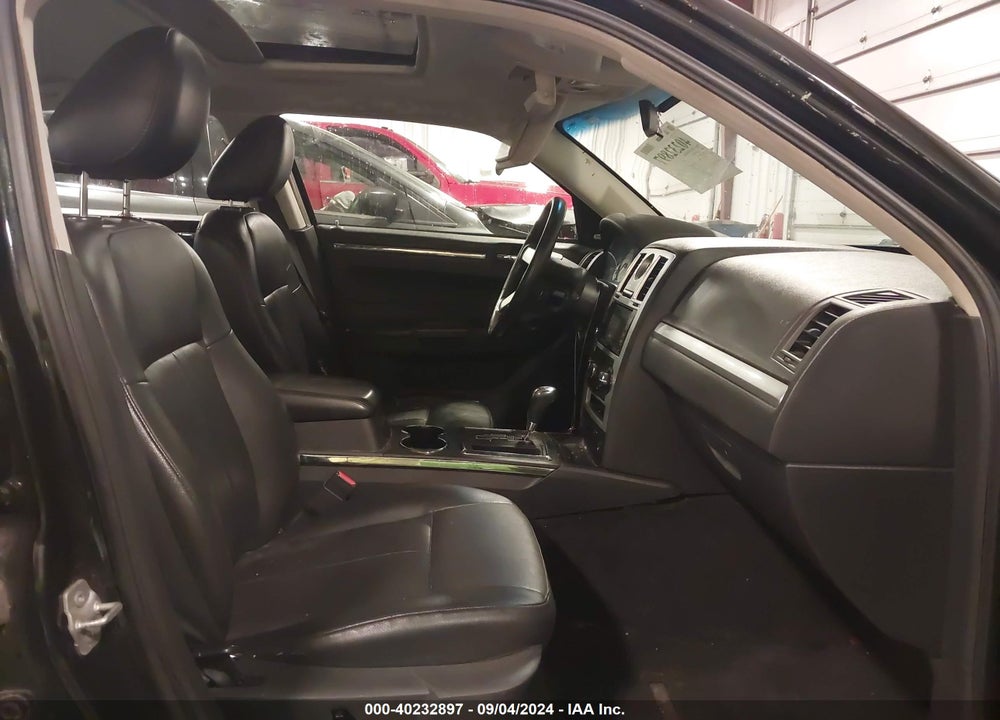 2008 CHRYSLER 300 TOURING VIN: 2C3KA53G58H126183