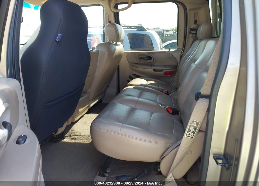 2002 FORD F-150 LARIAT/XLT VIN: 1FTRW08L02KD90464