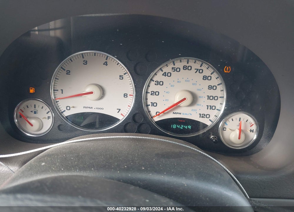 2004 JEEP LIBERTY LIMITED EDITION VIN: 1J8GL58K54W272256
