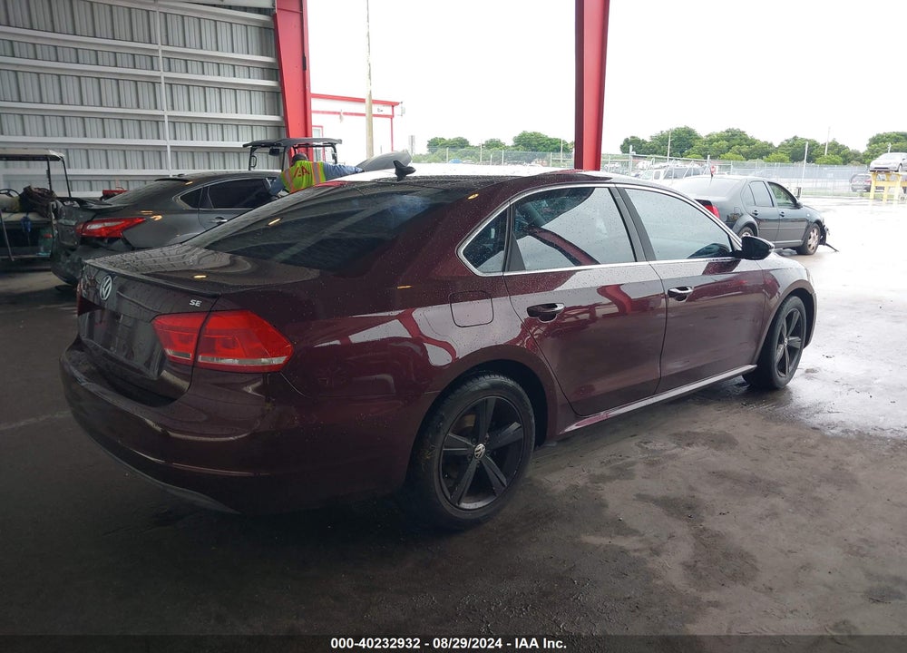 2012 VOLKSWAGEN PASSAT 2.5L SE VIN: 1VWBP7A33CC038506