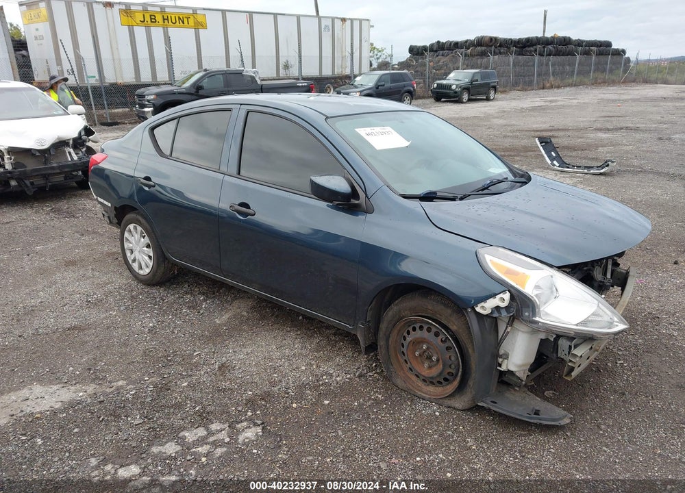 2017 NISSAN VERSA 1.6 S+ VIN: 3N1CN7AP8HL824655