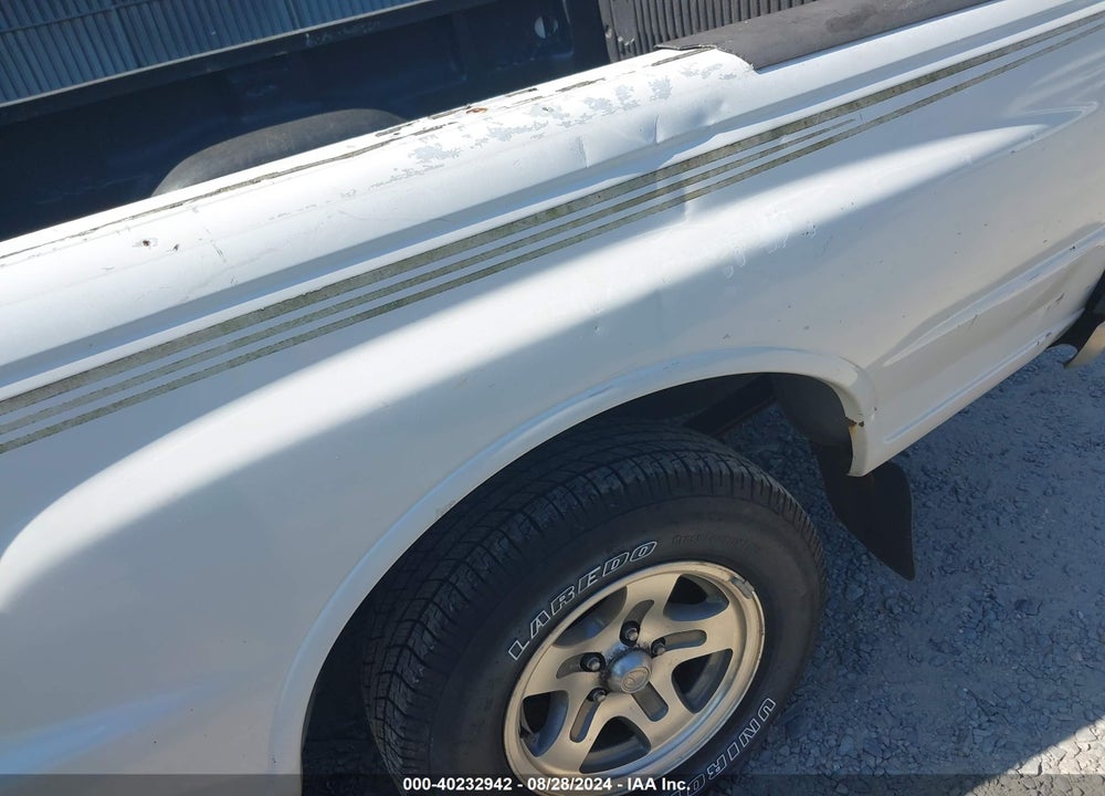 1998 MAZDA B2500 SE/SX VIN: 4F4YR12C8WTM17712