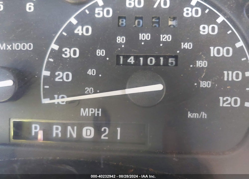 1998 MAZDA B2500 SE/SX VIN: 4F4YR12C8WTM17712