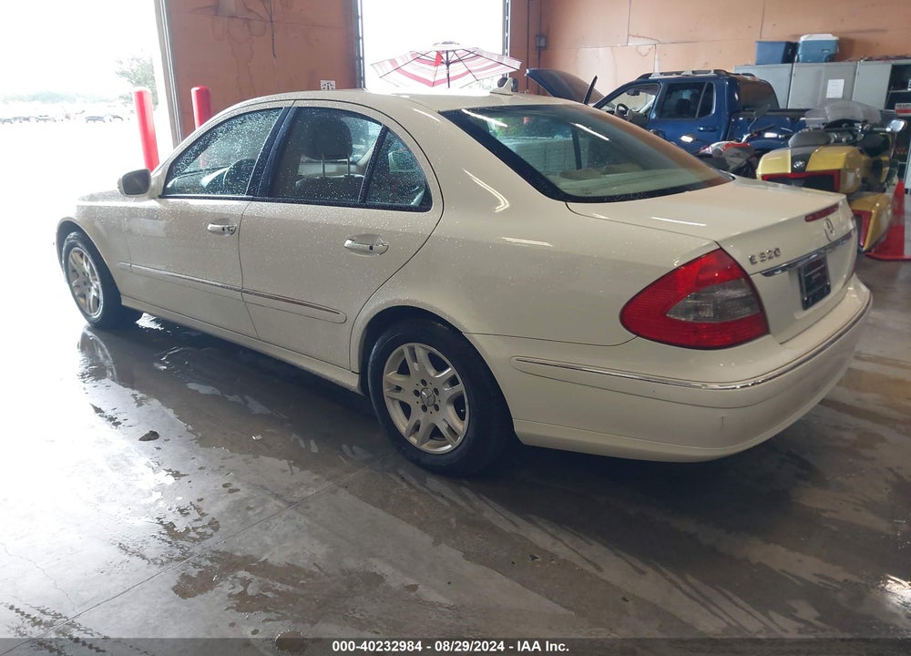 2007 MERCEDES-BENZ E 320 BLUETEC VIN: WDBUF22X77B055631