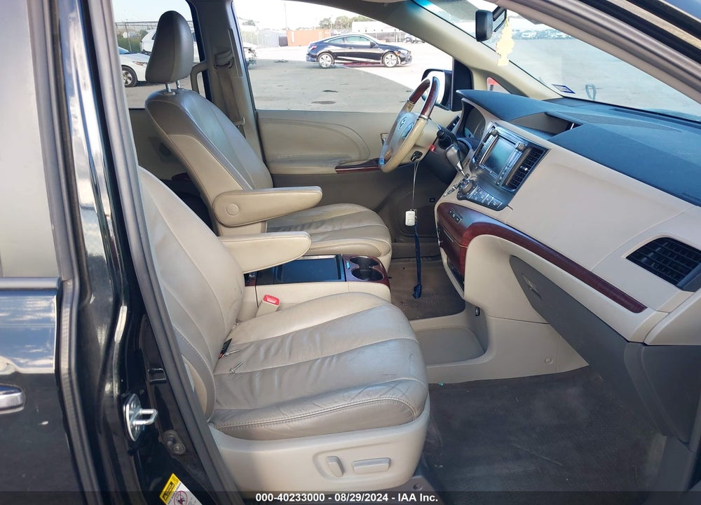 2011 TOYOTA SIENNA LIMITED V6 VIN: 5TDYK3DC7BS126892