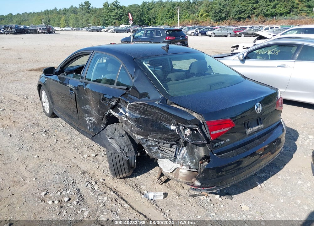 2015 VOLKSWAGEN JETTA 1.8T SE VIN: 3VWD17AJ4FM253761