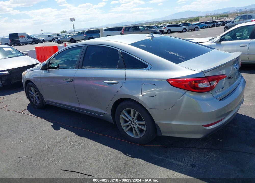 2015 HYUNDAI SONATA SE VIN: 5NPE24AF6FH258075
