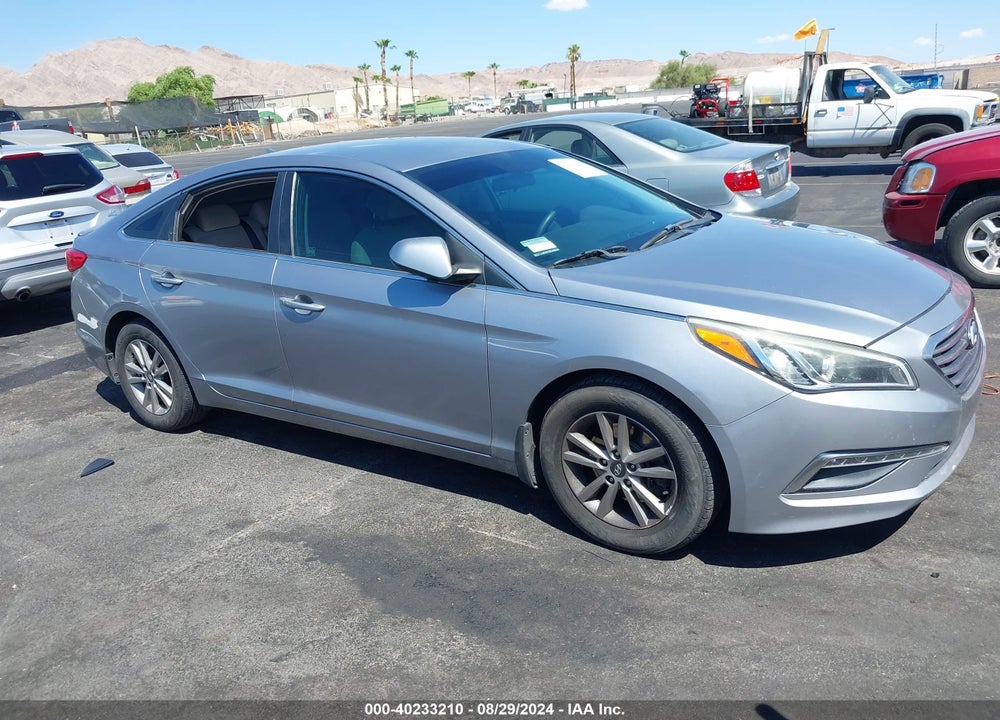 2015 HYUNDAI SONATA SE VIN: 5NPE24AF6FH258075