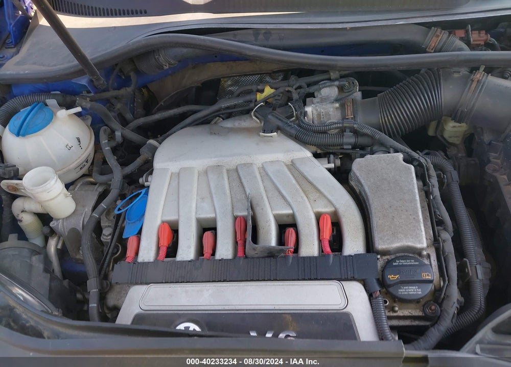 2008 VOLKSWAGEN R32 VIN: WVWKC71KX8W047523
