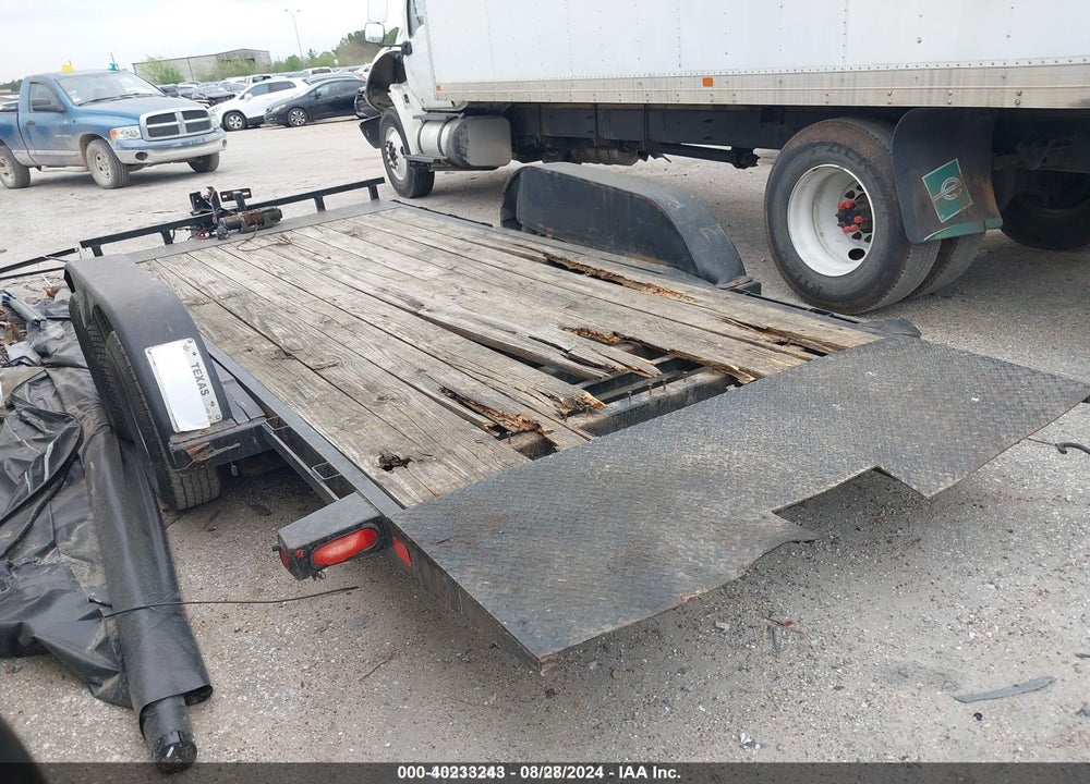 2015 BIG TEX TRAILER CO INC --- VIN: 16VFX1628F2075289