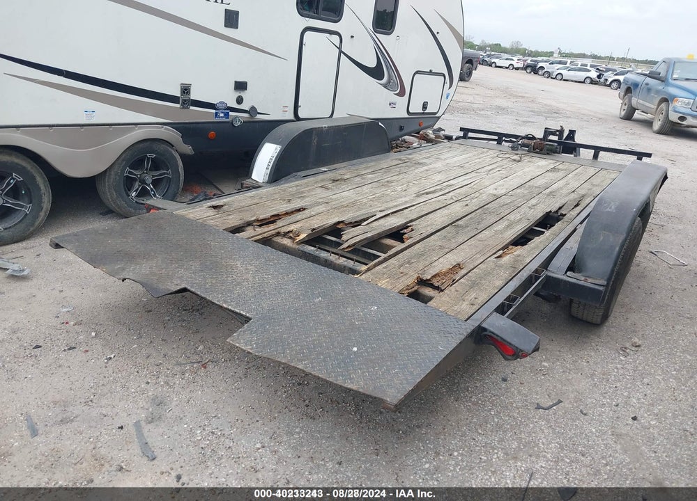 2015 BIG TEX TRAILER CO INC --- VIN: 16VFX1628F2075289