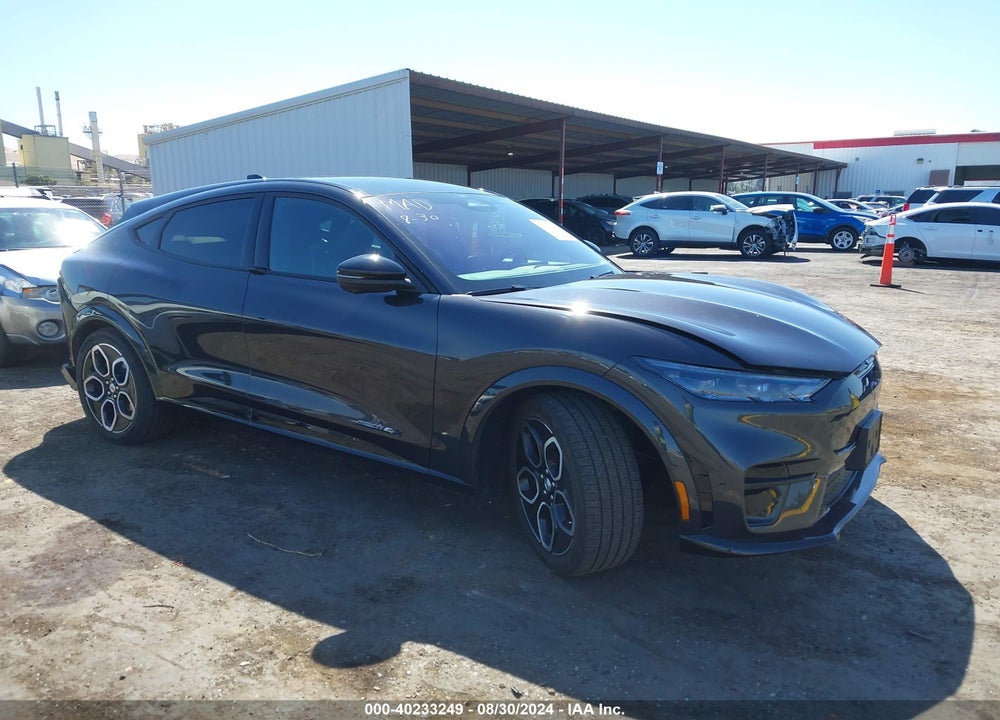 2022 FORD MUSTANG MACH-E GT VIN: 3FMTK4SE7NMA32001