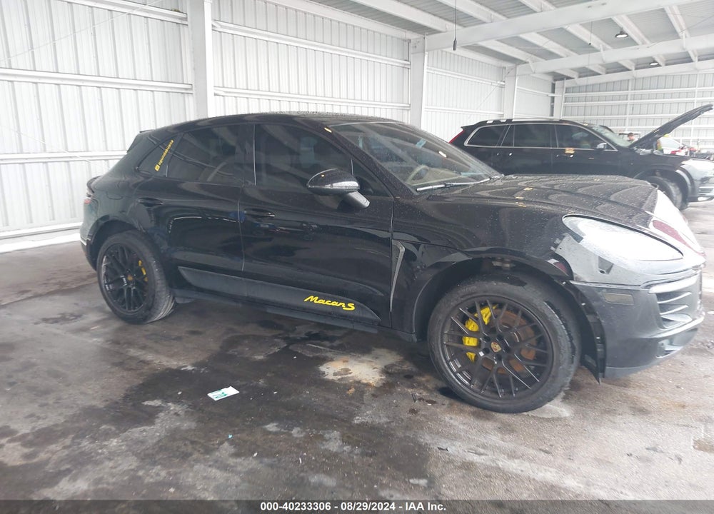 2015 PORSCHE MACAN S VIN: WP1AB2A5XFLB58212