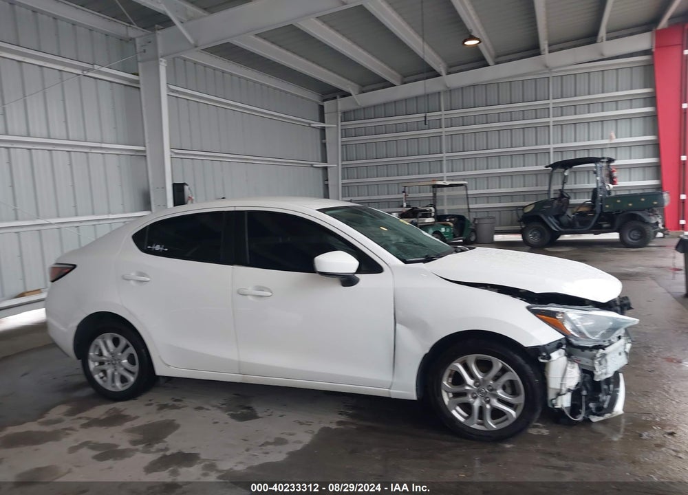 2016 SCION IA VIN: 3MYDLBZV0GY126024