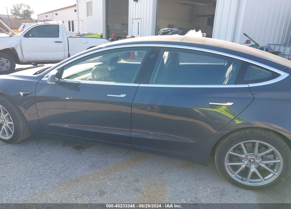 2018 TESLA MODEL 3 LONG RANGE/MID RANGE VIN: 5YJ3E1EA7JF048247
