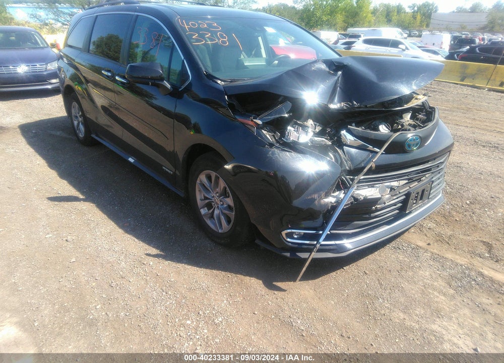 2021 TOYOTA SIENNA XLE VIN: 5TDYRKEC1MS061223