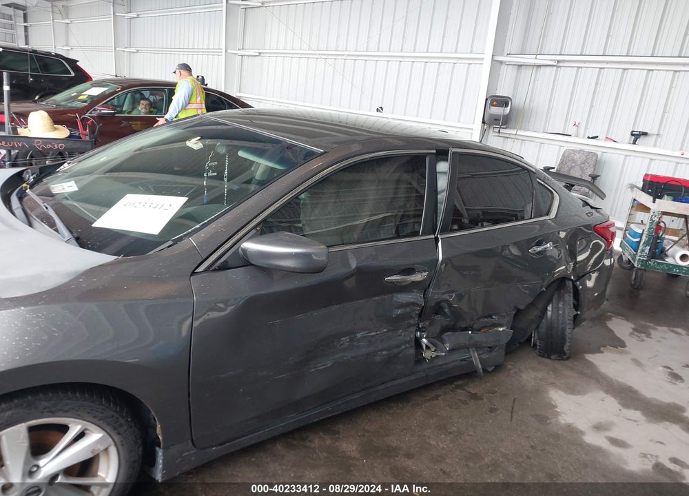 2017 NISSAN ALTIMA 2.5/2.5 S/2.5 SL/2.5 SR/2.5 SV VIN: 1N4AL3AP1HC240859